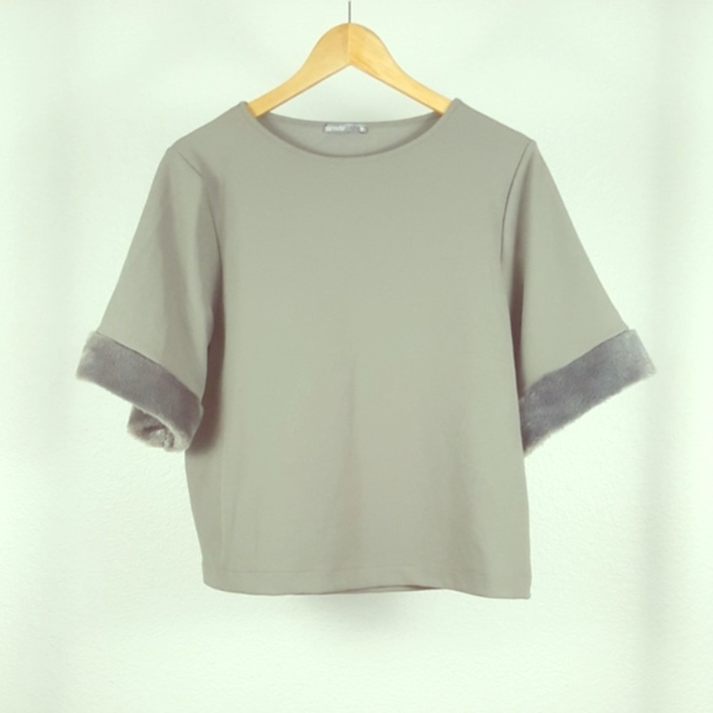 Zara Faux Fur short sleeve top